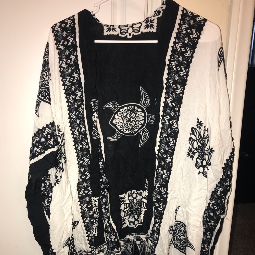 Black and White Kamono